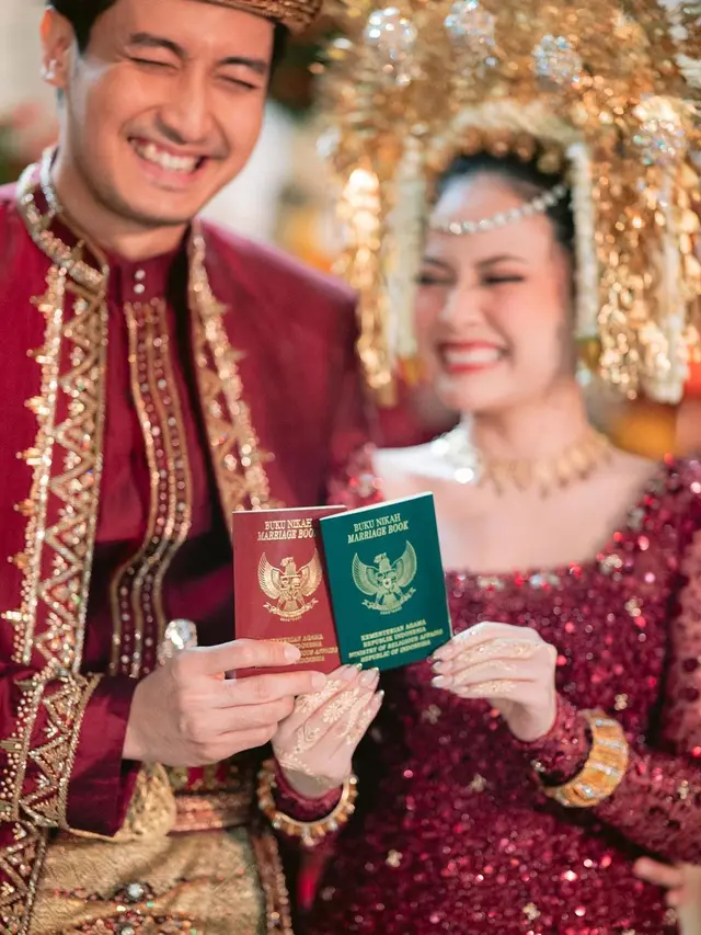 Resmi Menikah, Ini Potret Hanggini dan Luthfi Aulia dalam Balutan Adat Minang