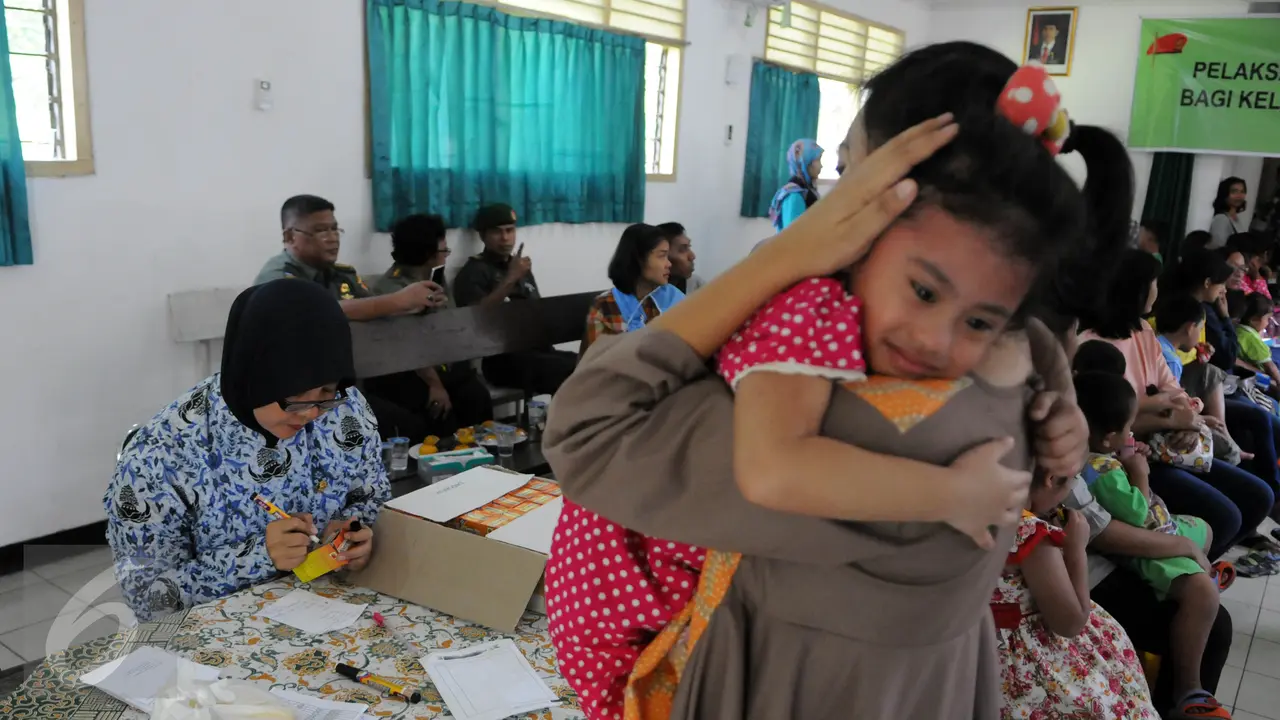 20160718-Kopassus Gelar Vaksinasi Ulang Bagi Anak Prajurit TNI-Jakarta