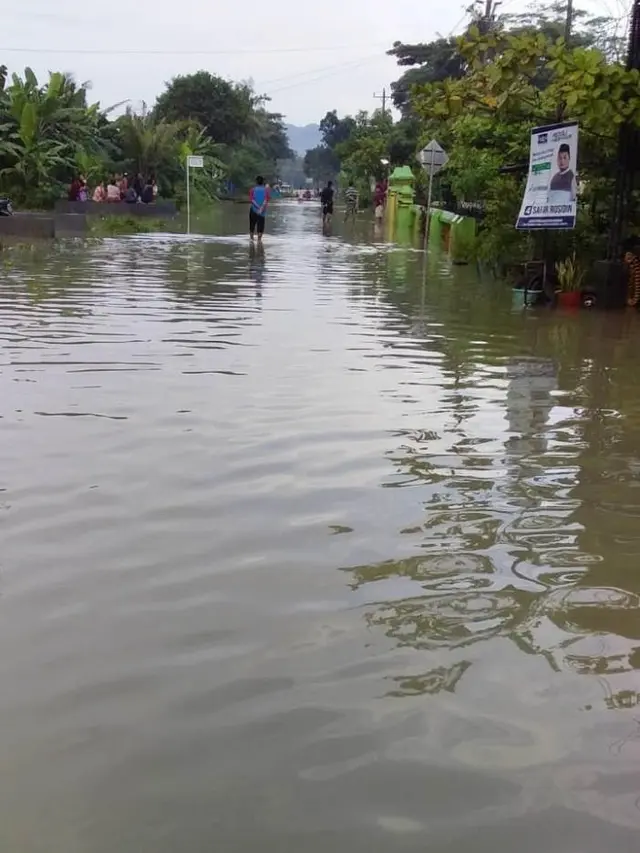 Dusun Bulusari, Mauderejo, Puring, Kebumen tergenang banjir. (Foto: Liputan6.com/Pusdalops BPBD Kebumen/Muhamad Ridlo)