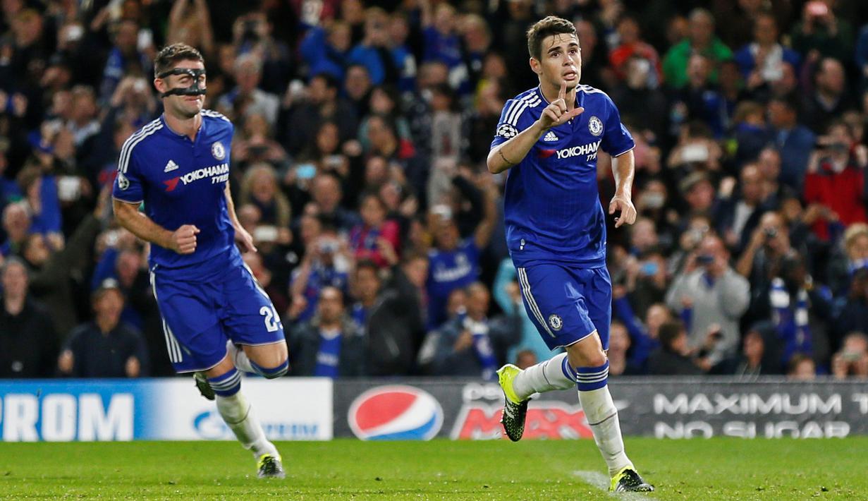Ekspresi pemain Chelsea, Oscar, setelah mencetak gol kedua Chelsea ke gawang Maccabi Tel-Aviv pada laga grup Liga Champions, di Stamford Bridge, London, Kamis (17/9/2015) dini hari WIB. (Reuters/Stefan Wermuth)