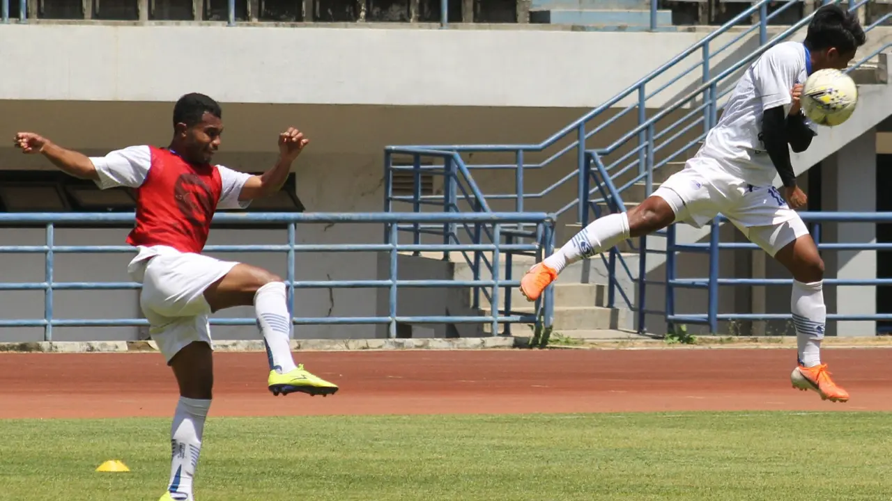 Ardi Idrus Persib Bandung