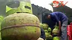 Banyaknya tabung gas tiga kilogram yang meledak membuat sejumlah agen di Semarang, Jateng, melakukan sidak di pangkalan elpiji. Hal itu dilakukan sebagai upaya mengurangi peredaran tabung gas yang bocor. 