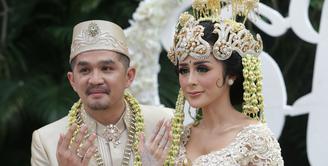 Selain Tommy Kurniawan dan Lisya Nurrahmi, ada juga yang tengah berbahagia, yakni Selvi Kitty dan Rangga Ilham Suseno. Keduanya telah resmi menikah pada Minggu (18/2/2018) kemarin. (Adrian Putra/Bintang.com)