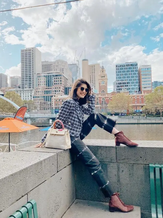 Kerap Tampil Modis, Intip 12 OOTD Carissa Putri yang Kini Menetap di Luar Negeri