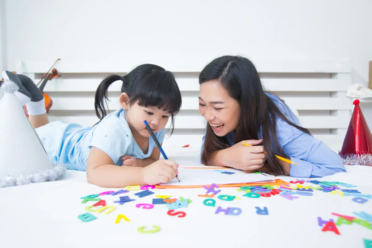 4 Gaya Parenting yang Dipercaya Bisa Meningkatkan Kecerdasan Anak (photo by freepik.com)