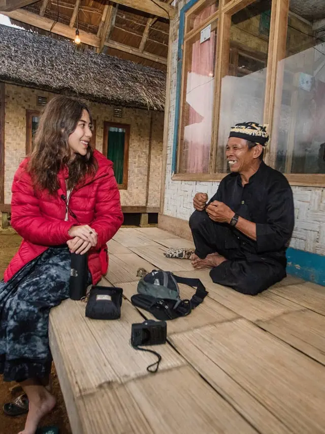 Adinda Thomas Singgah di Kasepuhan Ciptagelar.