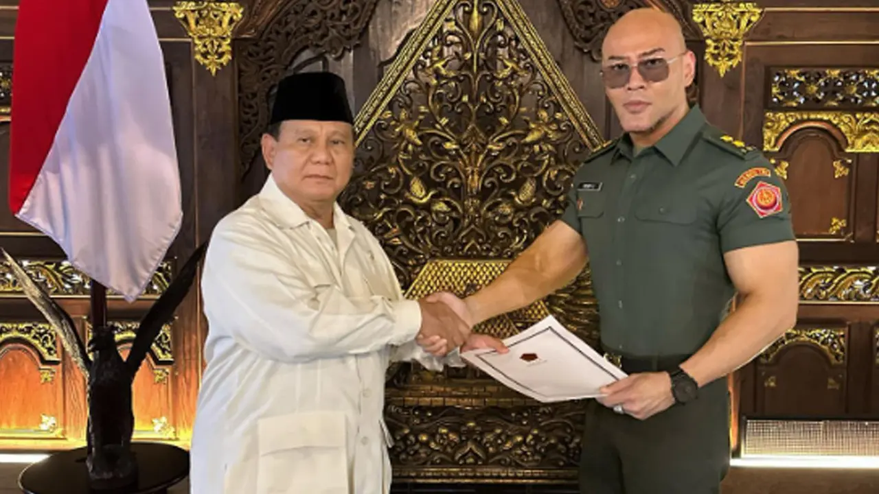 Banner Infografis Pemberian Pangkat Tituler TNI AD ke Deddy Corbuzier. (Foto: Instagram/@Mastercorbuzier)