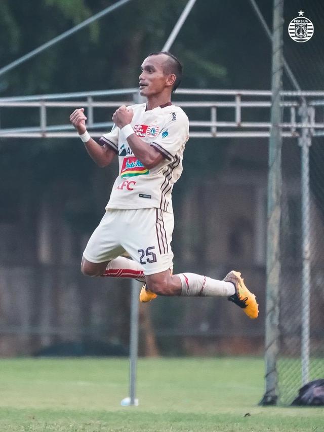 Winger Persija Jakarta, Riko Simanjuntak.