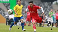 Pesepak Bola Berkaki Satu Melelehkan Hati Rakyat China