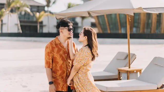 6 Momen Manis Nisya Ahmad dan Suami saat Liburan di Bali, Habiskan Waktu Berdua