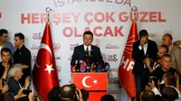 Ekrem Imamoglu dari Republican People’s Party dinyatakan sebagai pemenang dalam pilkada di Istanbul, Turki, pada Minggu (23/6/2019). (Lefteris Pitarakis / AP)