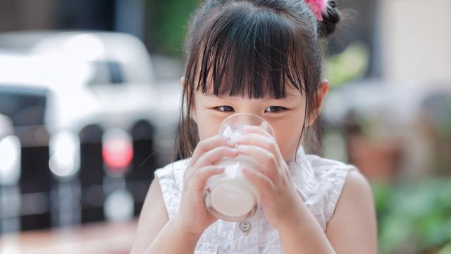 Manfaat Susu UHT untuk Kesehatan Anak (Tarr-Pichet/Shutterstock)
