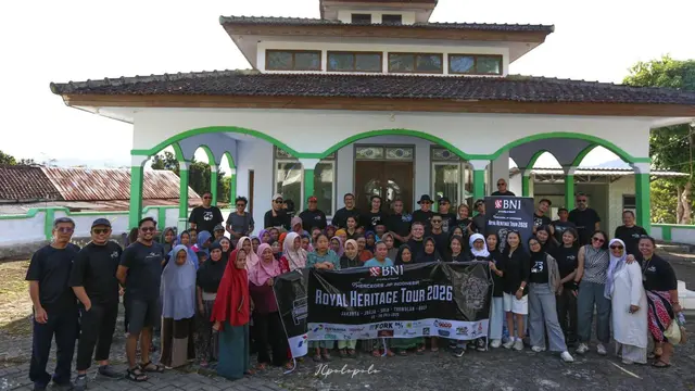 Mercedes Jip Indonesia
