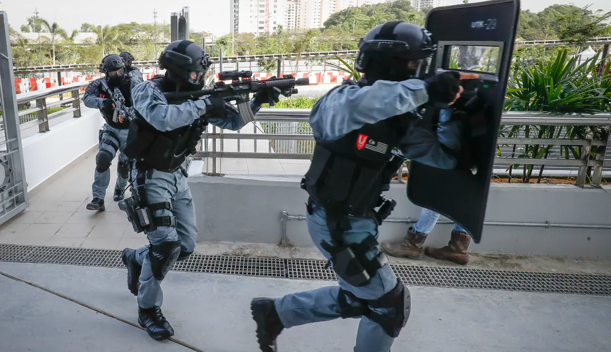 Kuala Lumpur akan menjadi tuan rumah SEA Games 2019, Malaysia, Kamis (25/5). Salah satu persiapannya adalah kesiagaan terhadap serangan teror. (AP Photo / Vincent Thian)