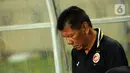 Benny Dollo sempat mendapatkan perawatan intensif di RSUD Tangerang Selatan pada Juli 2022. Selain pernah mengidap COVID-19, mantan pelatih Sriwijaya FC ini juga punya sejumlah keluhan seperti sesak napas dan kondisi fisik menurun. (Liputan6.com/Helmi Fithriansyah)
