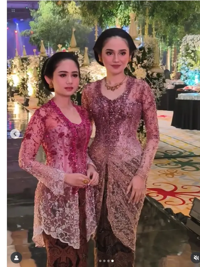 8 Potret Artis Pakai Kebaya di Ngunduh Mantu Al Ghazali-Alyssa, Tampil Anggun