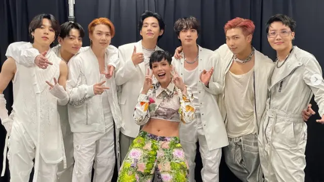 BTS dan Halsey