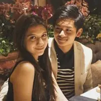 Menjalin Hubungan hampir 2 tahun dan sering dipasangkan di film maupun sinetron tidak membuat Cassandra Lee dan Randy Martin merasa bosan.