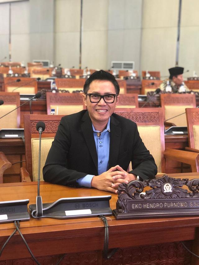 9 Seleb Tanah Air yang Terpilih Kembali Jadi Anggota DPR RI