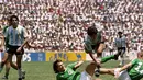 Laga perdana Jerman kontra Argentina di Final Piala Dunia terjadi di Stadion Azteca, Meksiko, 29 Juni 1986. (AFP PHOTO)