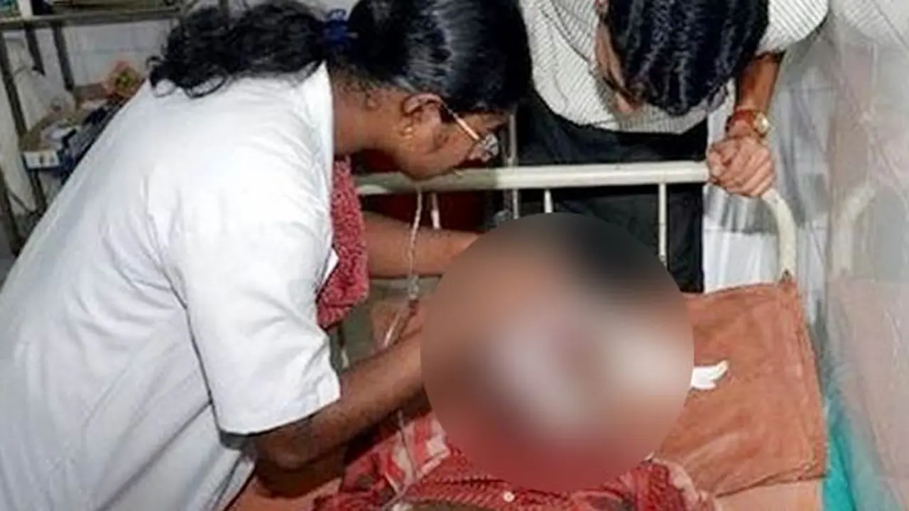 ledakan-india-131127c.jpg