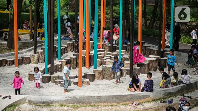 FOTO: Menikmati Perpanjangan Libur Sekolah di Tebet Eco Park