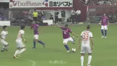 Berita video Lukas Podolski mencetak 2 gol pada laga debut di Liga Jepang bersama Vissel Kobe saat menghadapi Omiya Ardija.