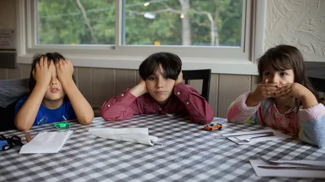 9 Kalimat yang Tidak Boleh Diucapkan Orangtua pada Anak