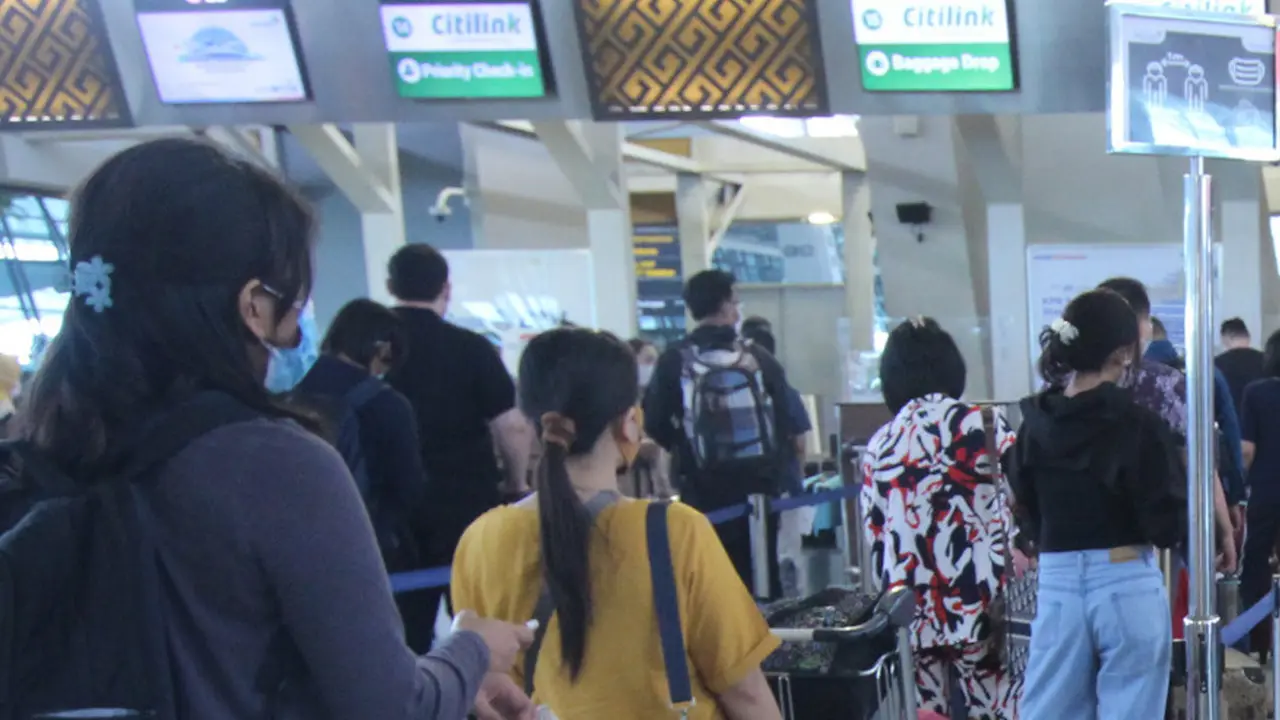Ilustrasi check-in di bandara (Liputan6.com)