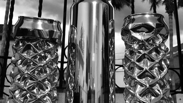 Seniman Ini Buat Karya Seni Kaleng Pakai Tangan Kosong, 6 Hasilnya Keren Banget