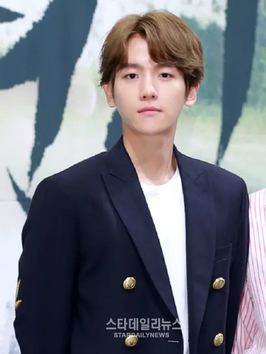 Baekhyun mengaku bahagia bisa bergabung dengan proyek ini. "Aku senang bisa kolaborasi dengan Prive, karena aku sanga suka dengan streetwear," tutur Baekhyun EXO kepada Vogue. (Foto: Soompi.com)