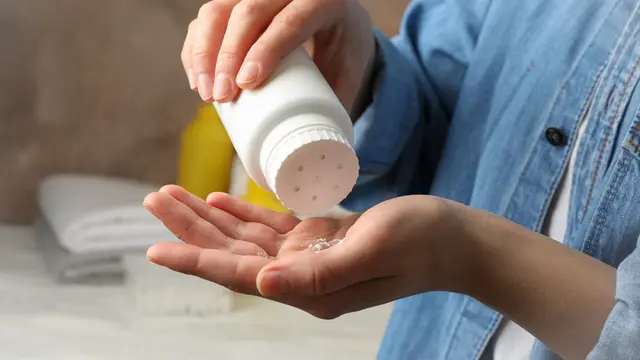 ilustrasi bedak/AtlasStudio/shutterstock