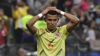 Bek Timnas Kolombia, William Tesillo, mendapat ancaman pembunuhan lewat media sosial setelah gagal mencetak gol dalam drama adu penalti di perempat final Copa America 2019 melawan Chile (Foto: AFP)