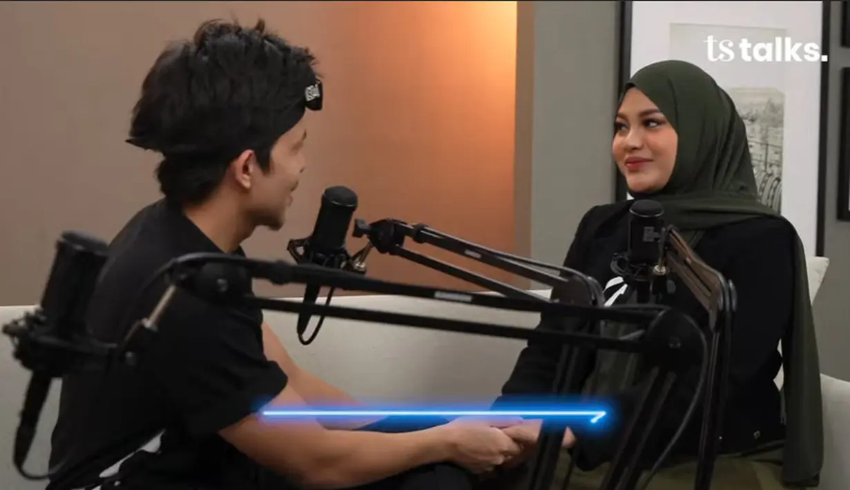 Atta Halilintar dan Aurel Hermansyah (Youtube/TS Media)