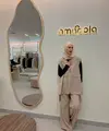 Sebagai seorang model ternama sekaligus entrepreneur, Paula tampil sebagai definisi seorang lady boss dengan gaya yang penuh kelas dan karisma. [@paula.verhoeven].
