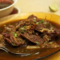 Bertandang ke Sulawesi Selatan, jangan sampai nggak makan 9 menu ini sebagai hidangan buka puasa!| Via: beritamks.com