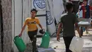 Sebelumnya diketahui, ada lebih dari 70 persen infrastruktur air dan sanitasi di kota Gaza rusak atau hancur sejak perang Israel dan milisi Hamas memanas pada 7 Oktober 2023. (Eyad BABA/AFP)