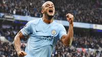 2. Vincent Kompany - Kapten The Citizens ini merupakan salah satu bek terbaik dunia saat ini. Tidak hanya handal menjaga lini pertahanan, pria Belgia itu adalah lulusan administrasi bisnis di Manchester Business School. (AFP/Ben Stansall)