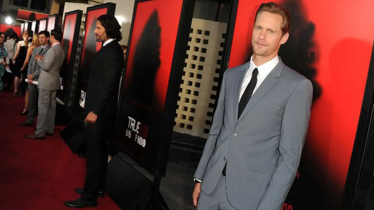 alexander-skarsgard-140212c.jpg
