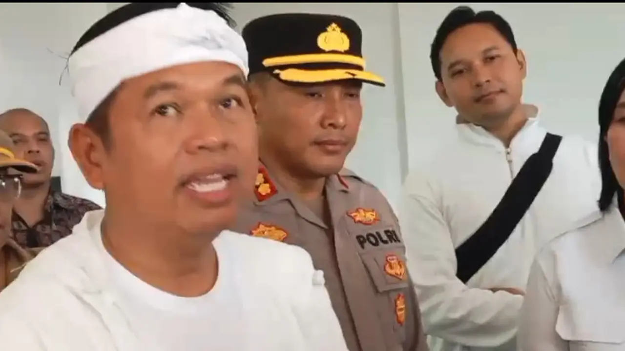 Gubernur Jabar Dedi Mulyadi jemput 13 perempuan korban TPPO. (Liputan6.com/Ola Keda)