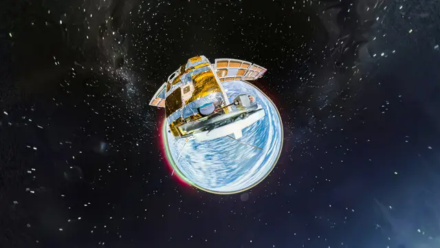 Hasil foto Bumi 360 derajat yang ditangkap dengan kamera aksi Insta360 X2 yang dikirim ke luar angkasa (Insta360)