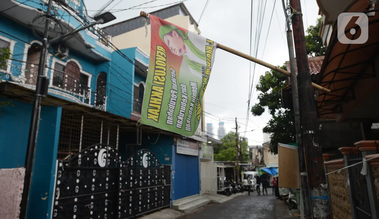 Suasana Jalan Petamburan 3, Jakarta, Rabu (30/12/2020). Pemerintah memutuskan untuk menghentikan kegiatan dan membubarkan organisasi massa Front Pembela Islam (FPI). (merdeka.com/Imam Buhori)