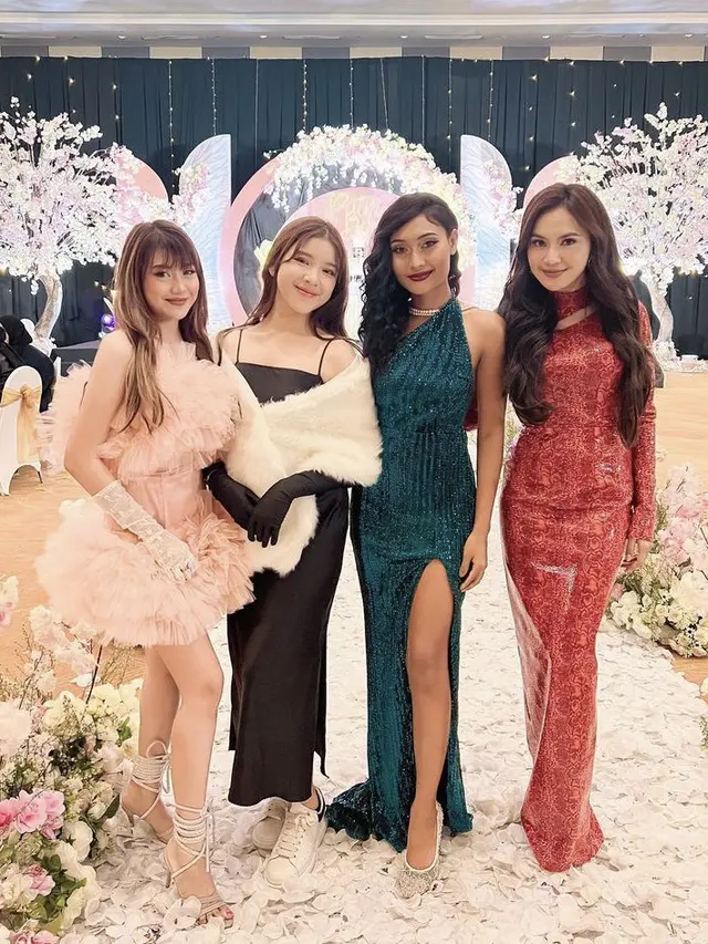 Bertabur bintang, berikut tamu undangan ke Pesta Ulang Tahun Putri Delina, credit: @gheaindrawari