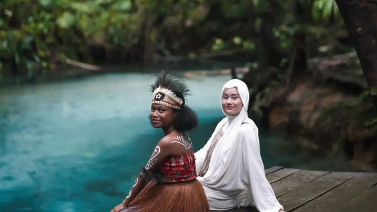 Keindahan Raja Ampat yang Diperlihatkan Dinda Hauw