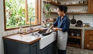9 Cara Menata Bak Cuci Piring Dekat Kompor agar Air Tidak Mengotori Area Masak