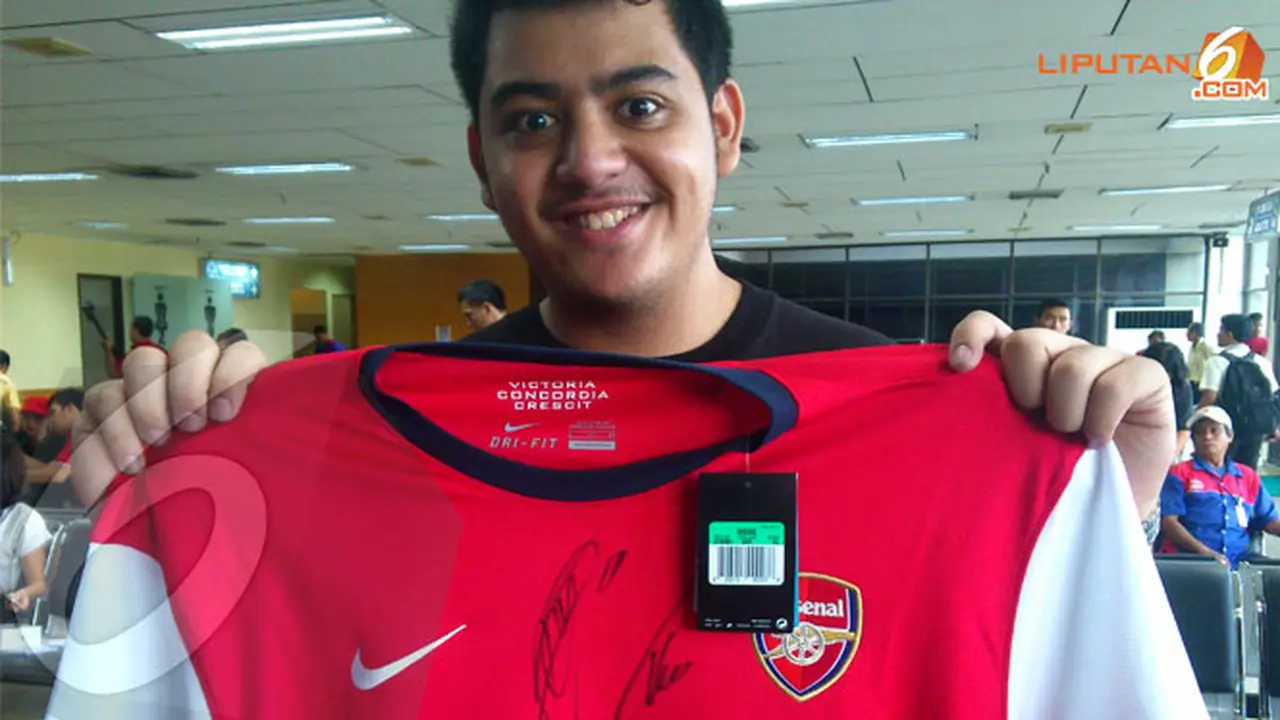 fans-arsenal-130712c.jpg