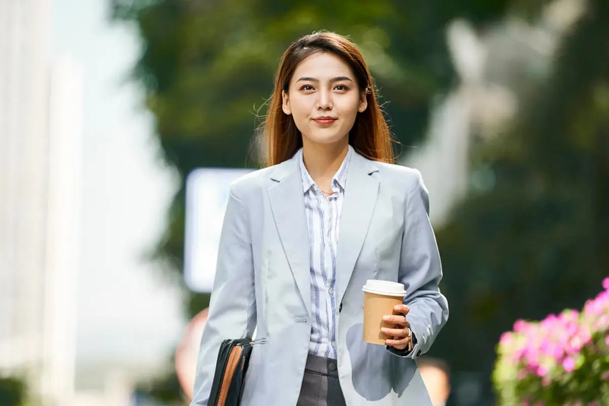 dewasa mandiri kuat cantik cerdas