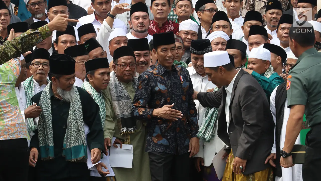 Presiden Jokowi Silaturahmi Bersama Ratusan Kiai dan Habib