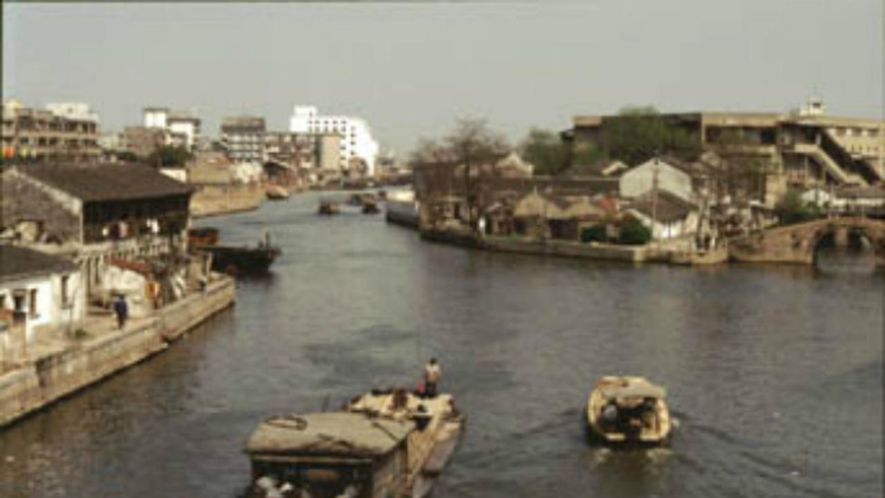 Ilustrasi Saluran Air di China