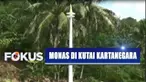Warga dari empat rukun tetangga dilibatkan untuk membawa bahan kayu ulin dari hutan untuk membuat tugu hingga mendirikannya di simpang jalan desa.